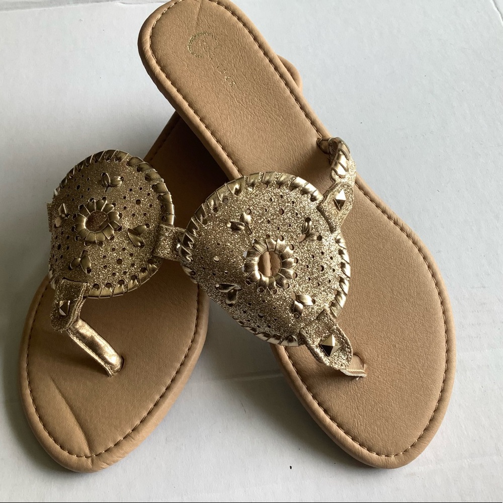 Cest 1946 Gold sandals